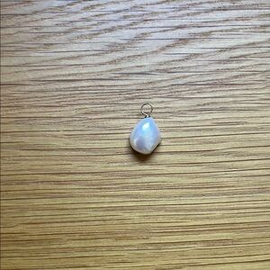 Baroque Pearl Pendant